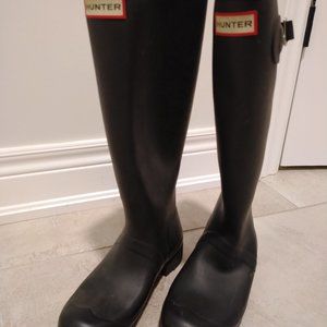 Women's Hunter Black Rain Boots US 5